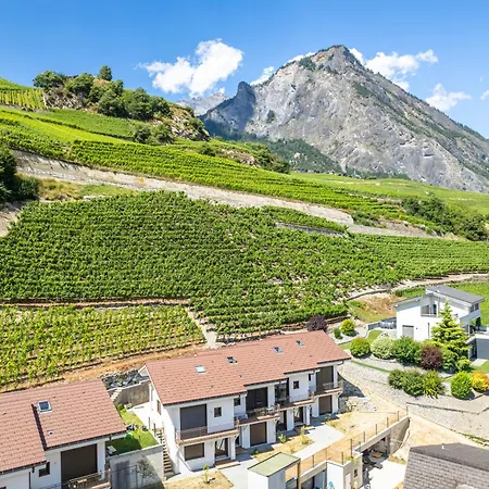 Mitoyenne Proche Des Bains - B4 Villa Saillon