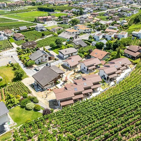 Mitoyenne Proche Des Bains - B4 Villa